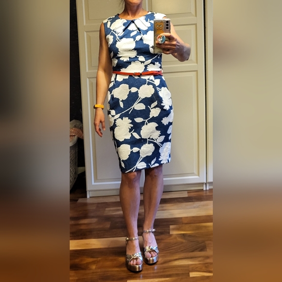 Mystic Floral Dress - Picture 5 of 5